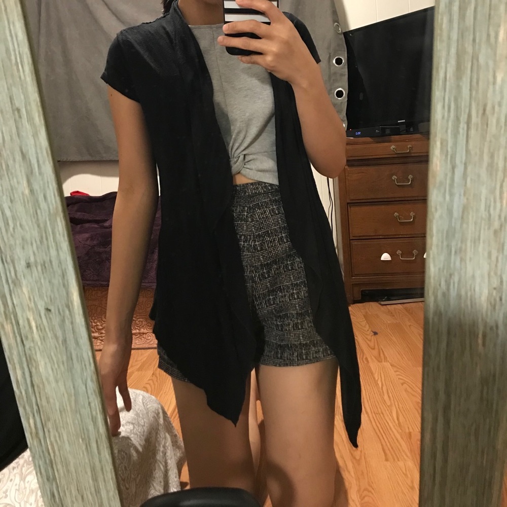 BUNDLE!!!! Cardigans🌻 - Picture 2 of 11